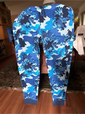 LRG Floral Camo Sweats/Joggers